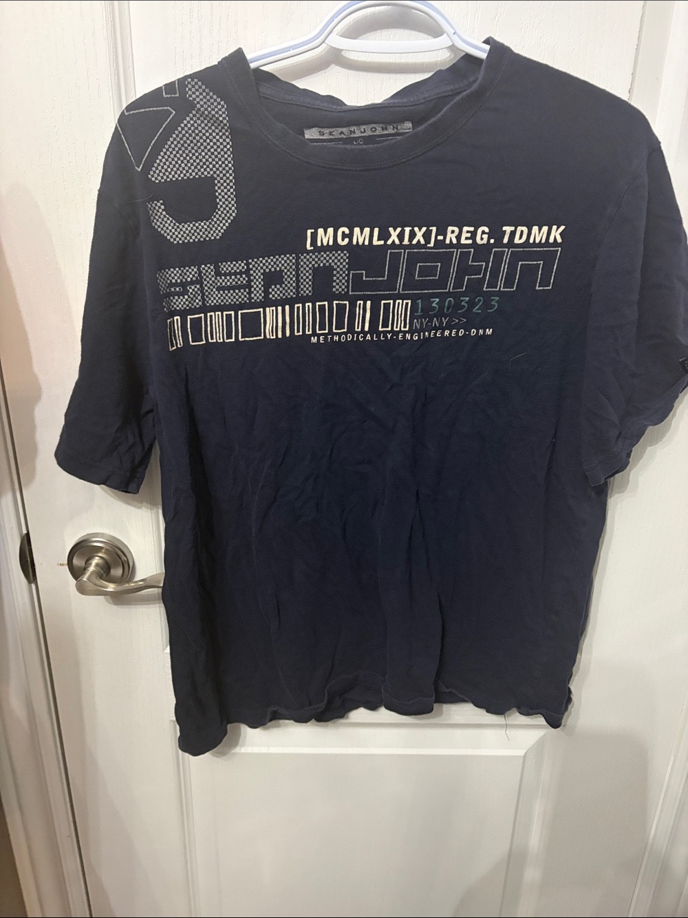 Sean John Navy Short-Sleeve Graphic Tee with Light Print